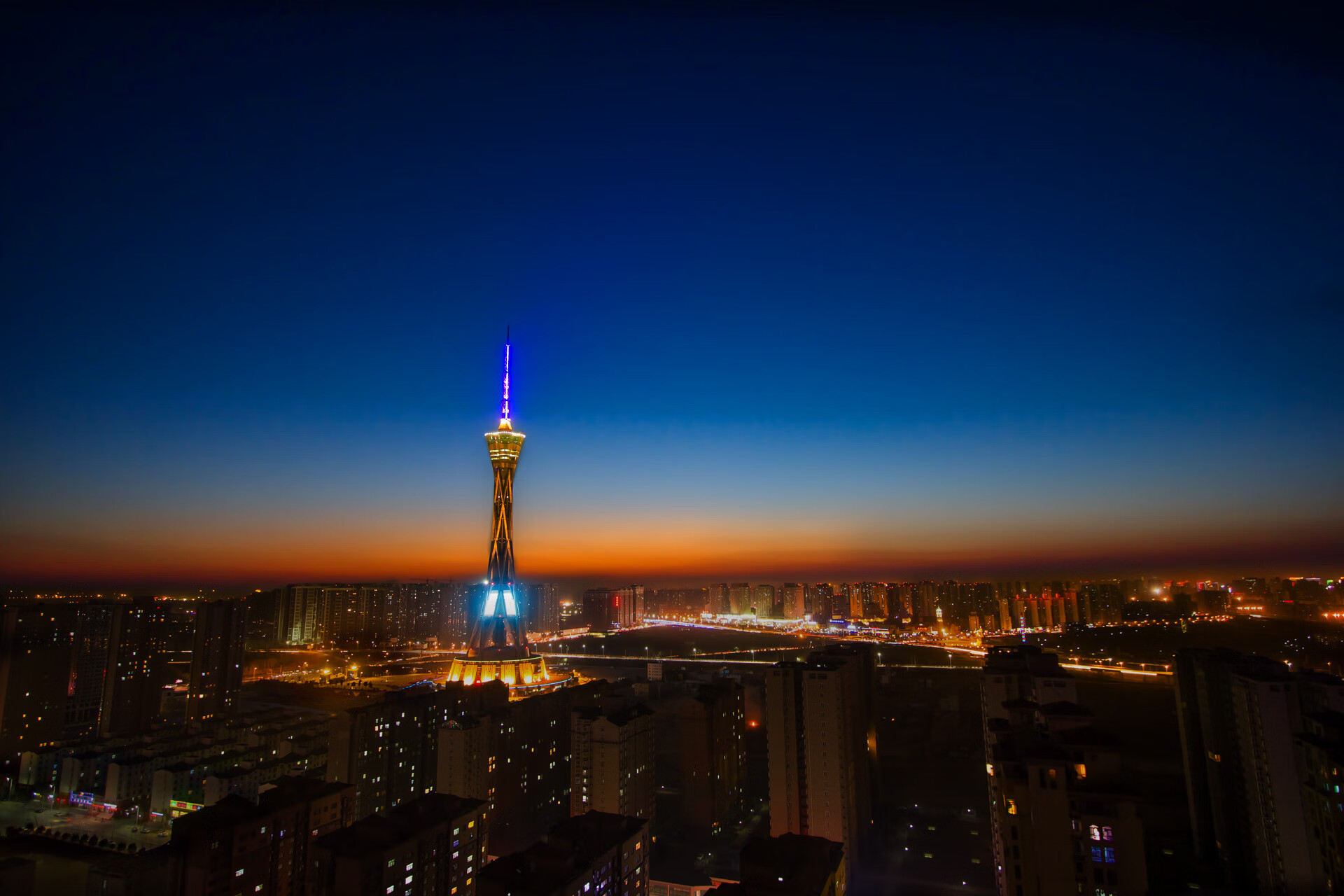 女子篮球青年队强化投篮训练提高得分能力，女士投篮技术要点